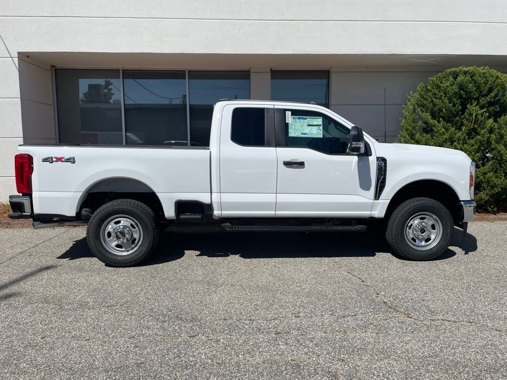 New 2026 Oxford White Ford F-350® XL image 5