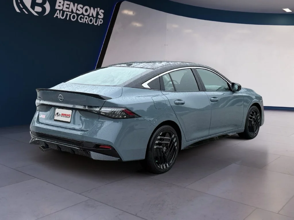 New 2027 Gray Nissan SR image 5