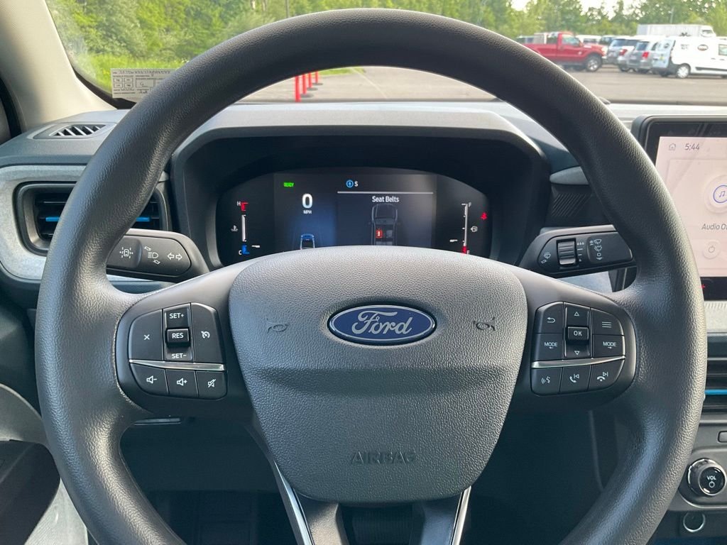 New 2026 Space White Metallic Ford XLT image 6