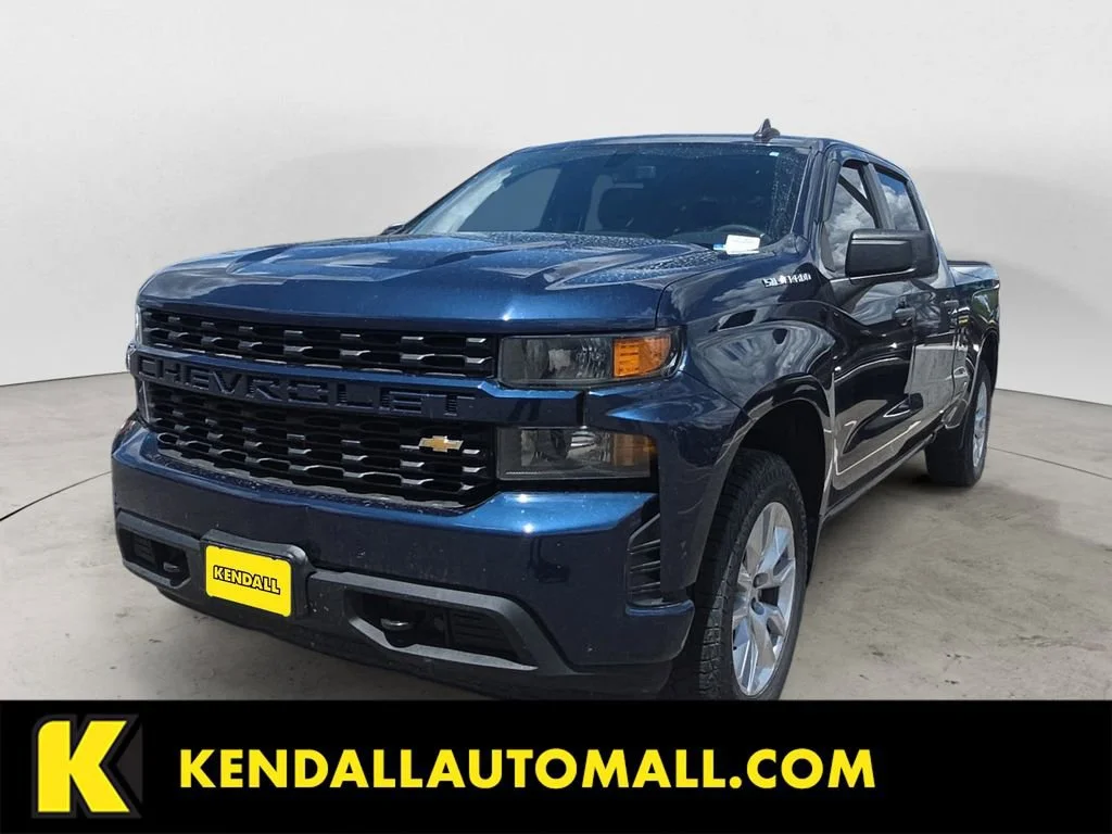 Used 2020 NORTHSKY BLUE METALLIC Chevrolet Custom image 1