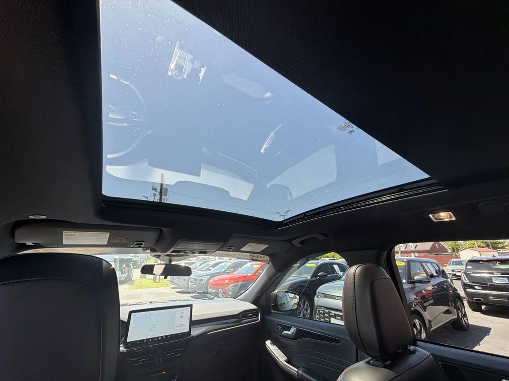 Used 2025 Black Ford ST-Line image 28