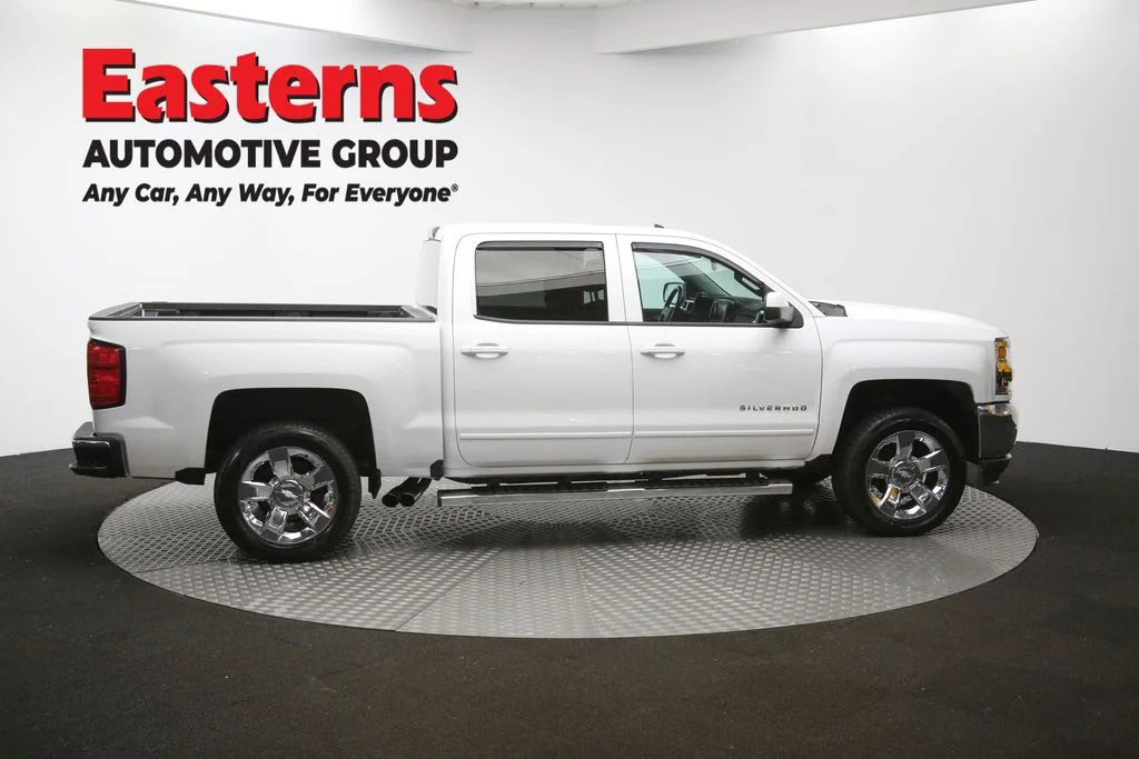 Used 2018 White Chevrolet LT image 44