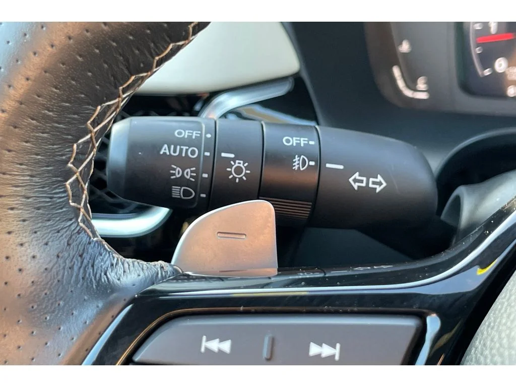 Used 2025 PLATINUM WHITE Acura w/A-Spec Package image 36