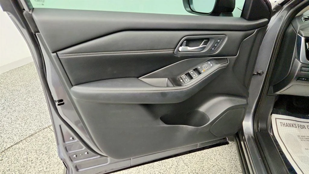 Used 2024 Gun Metallic Nissan FWD SL w/ Premium Pkg image 11