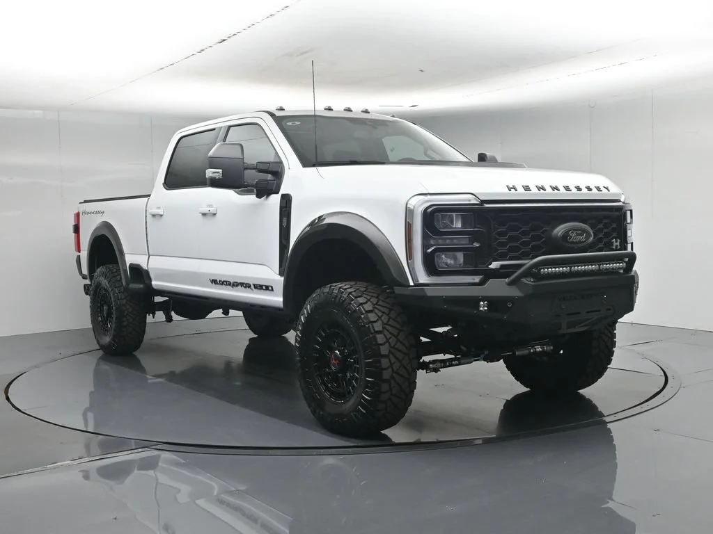 New 2026 Oxford White Ford Lariat image 58