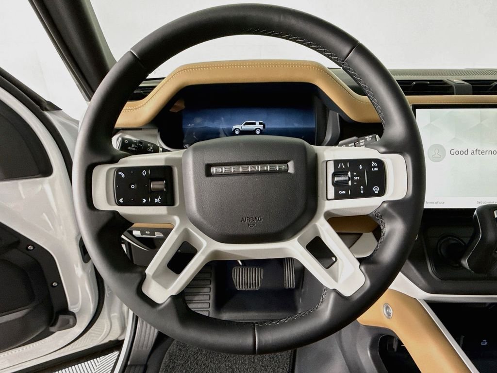 New 2026 Fuji White LAND ROVER S image 12