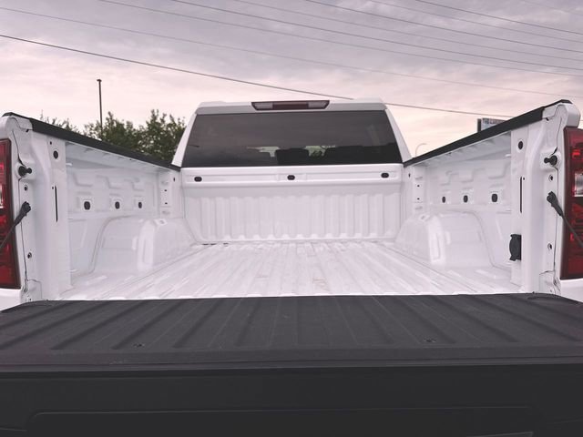 Used 2025 Summit White Chevrolet Custom Trail Boss image 24