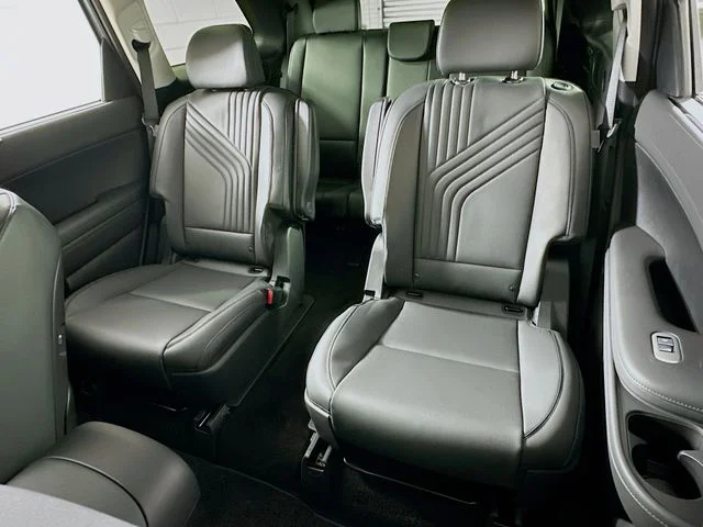 New 2026 Silver Hyundai SEL image 11