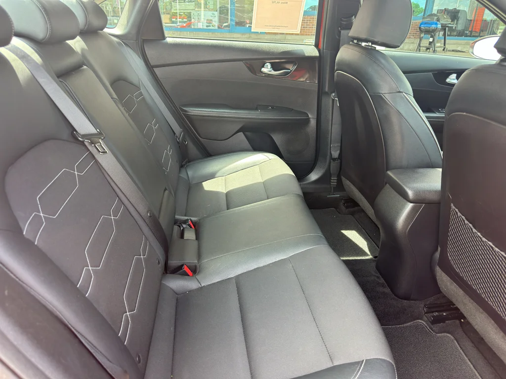 Used 2022 Fire Orange Kia GT-Line image 31