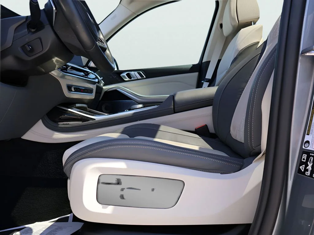 2025 BMW X7 M60i - Photo 40