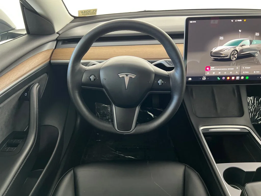 Used 2023  Tesla Base image 15