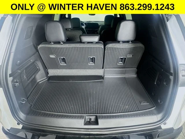Used 2025 Beige Chevrolet High Country image 26