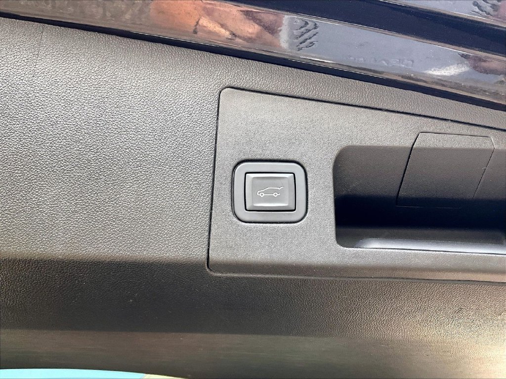 Used 2018 Stellar Black Metallic Cadillac Premium Luxury image 36