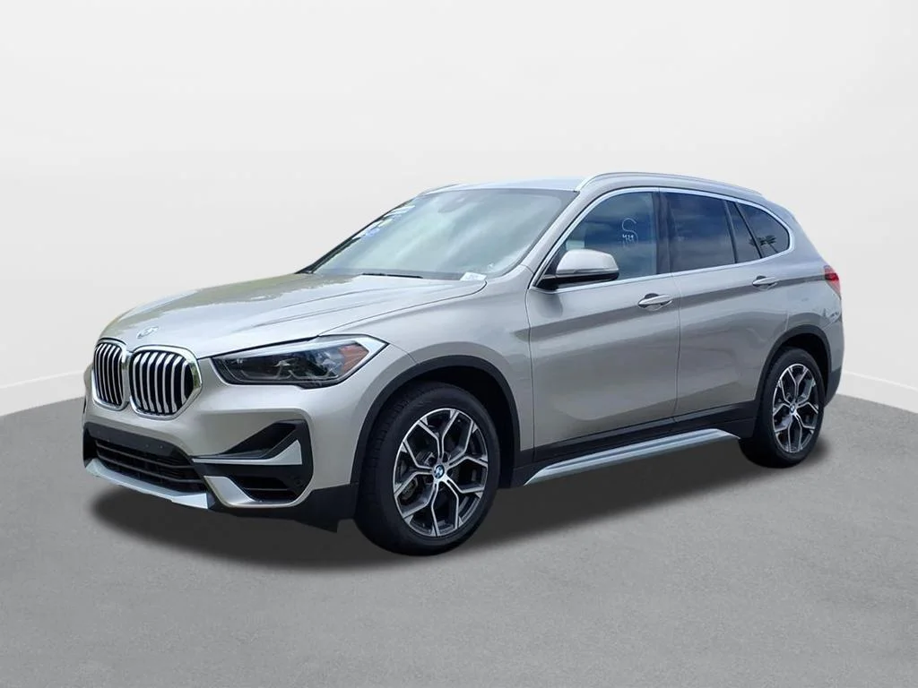 Used 2021 Cashmere Silver Metallic BMW xDrive28i image 1