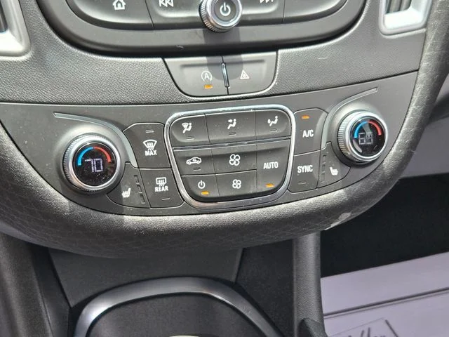Used 2023 White Chevrolet LT image 29