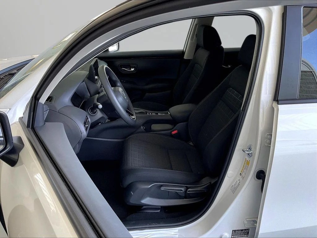 New 2027 Platinum White Pearl Honda LX AWD image 23
