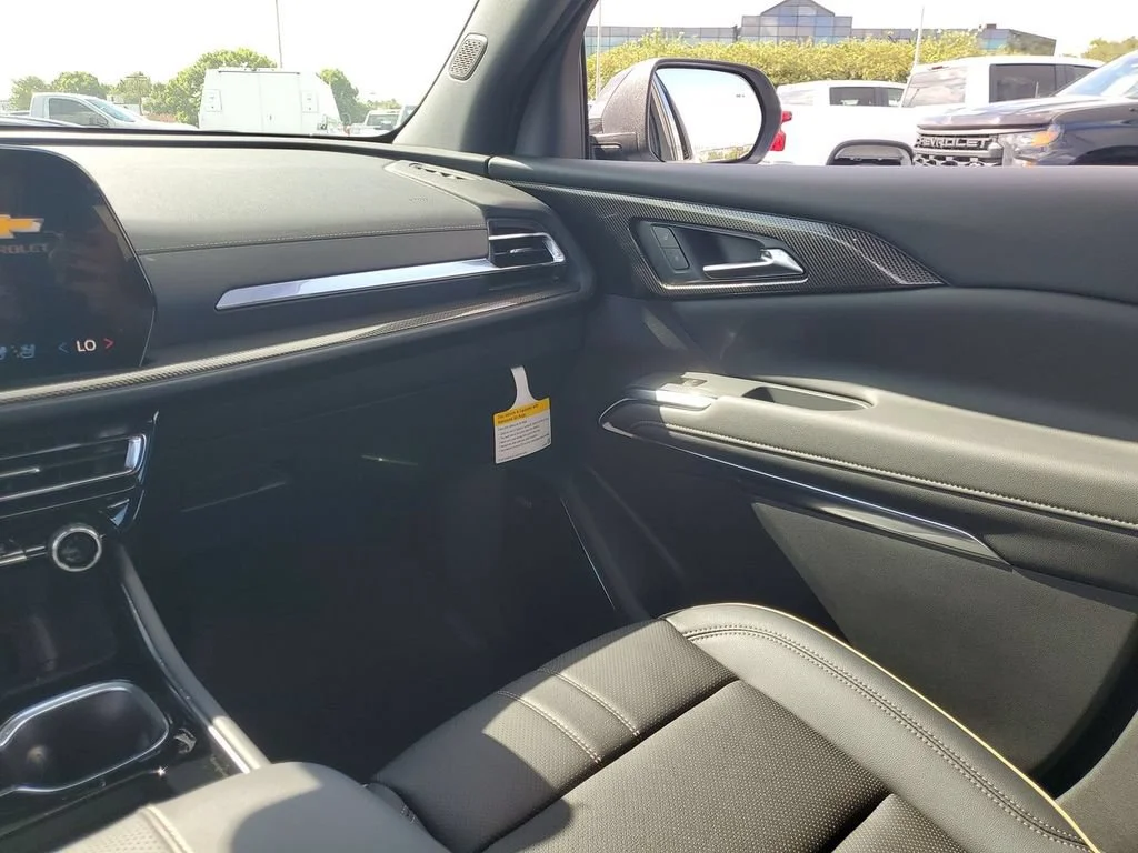 New 2026 Polar White Tricoat Chevrolet High Country image 11