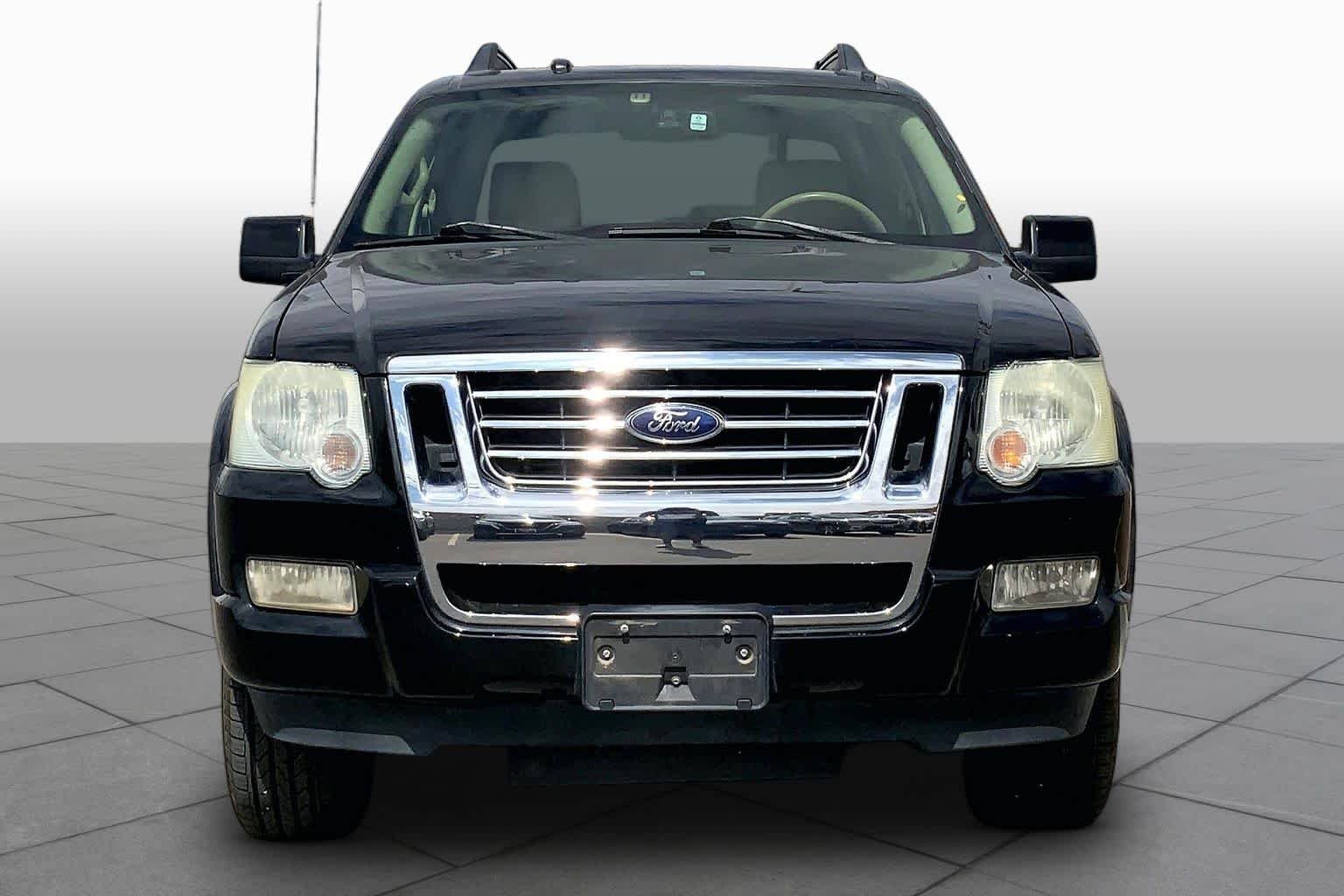 Pre-Owned 2008 Ford Explorer Sport Trac Limited
