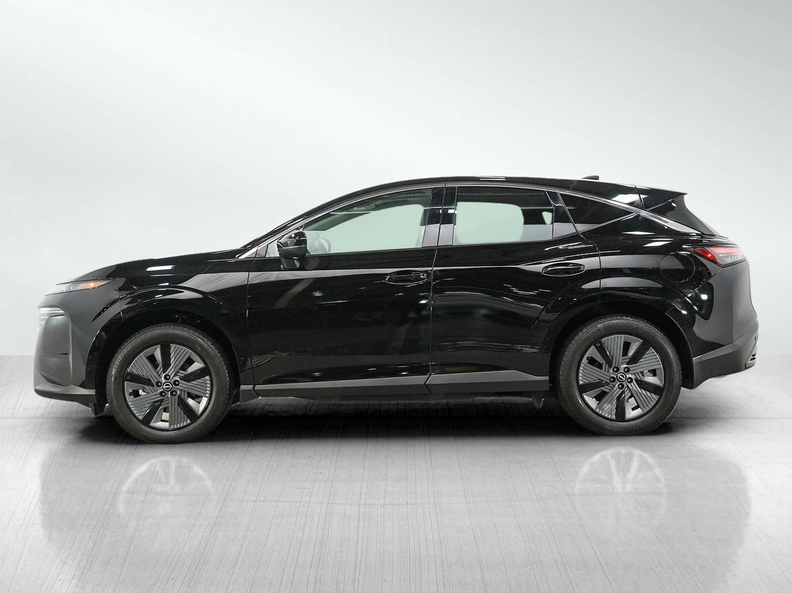 Used 2026 Super Black Nissan SL image 2