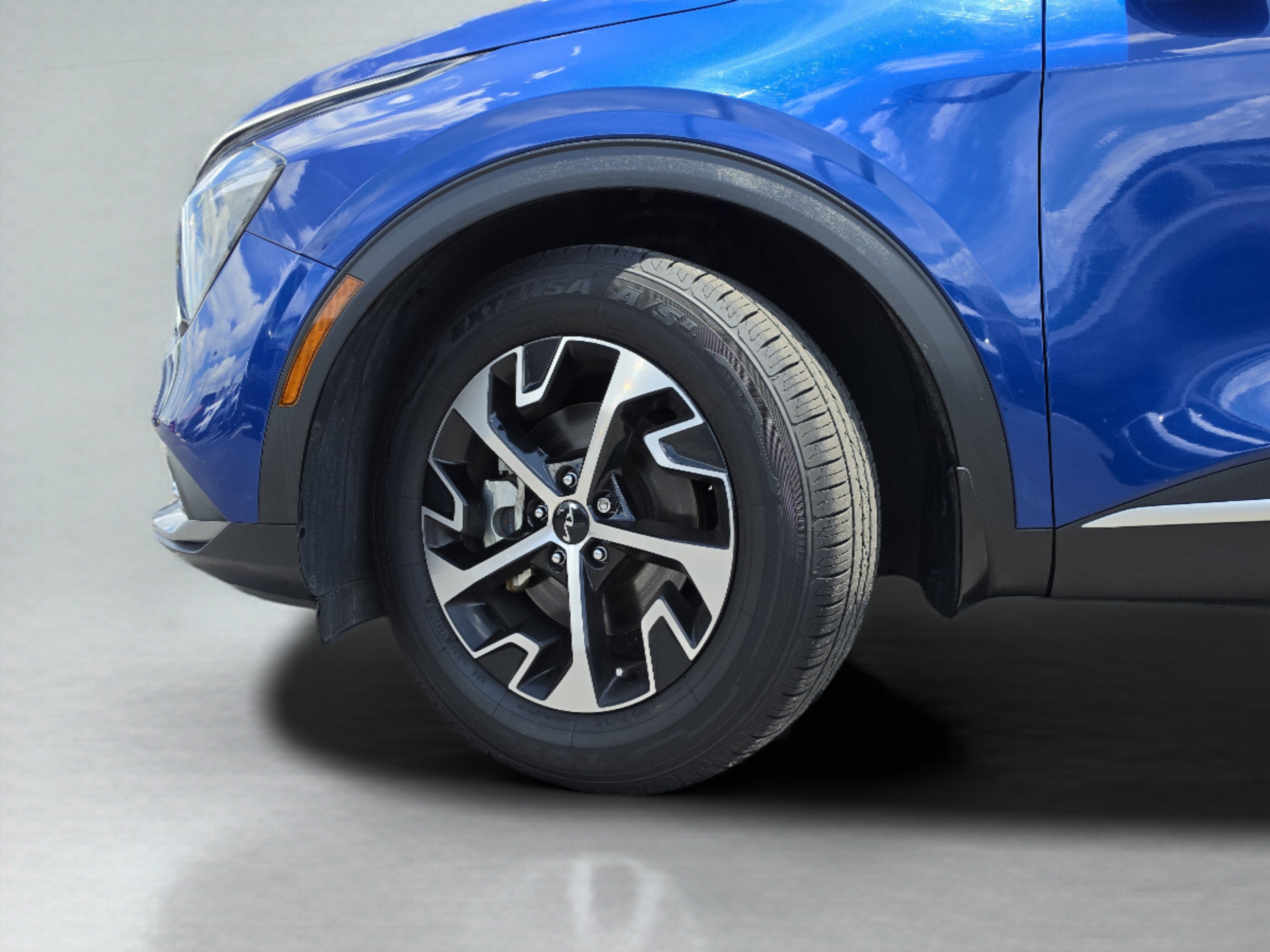 Used 2023 Sapphire Blue Kia EX image 38