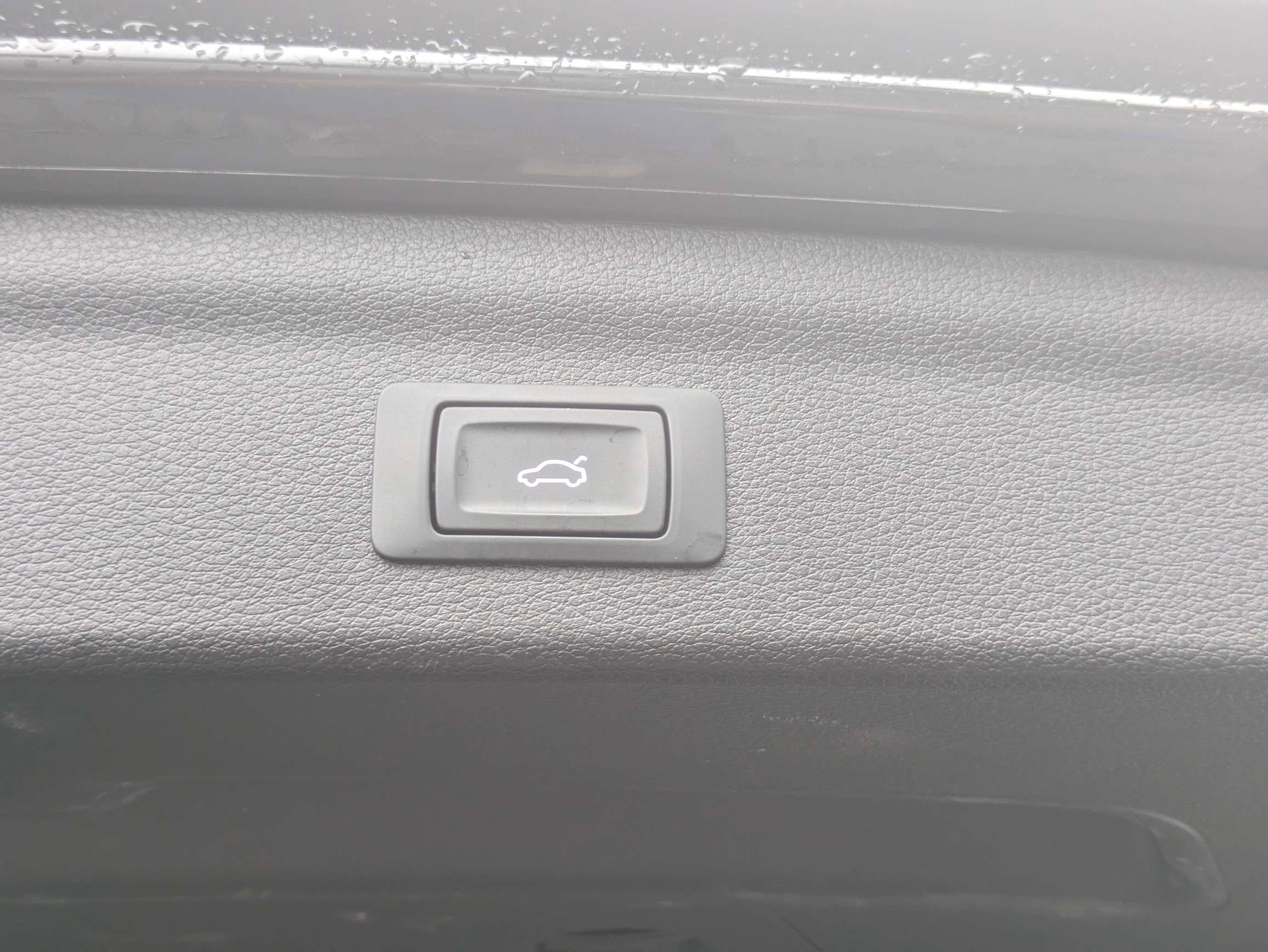 Used 2022 Black Audi Premium Plus image 10