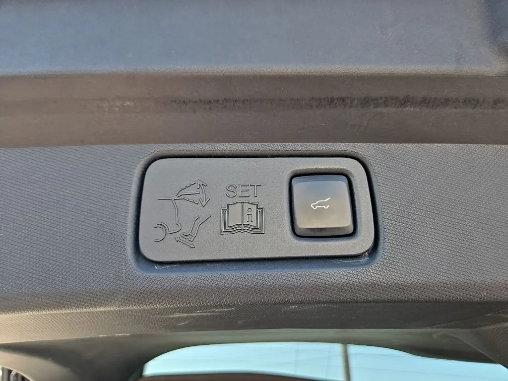 Used 2021 White Ford Premium image 25