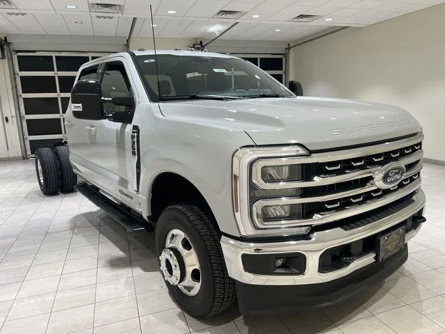New 2026 Avalanche Gray Ford F-350® LARIAT® image 39