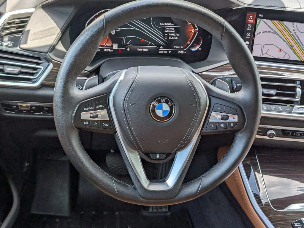 Used 2023 White BMW xDrive40i image 26