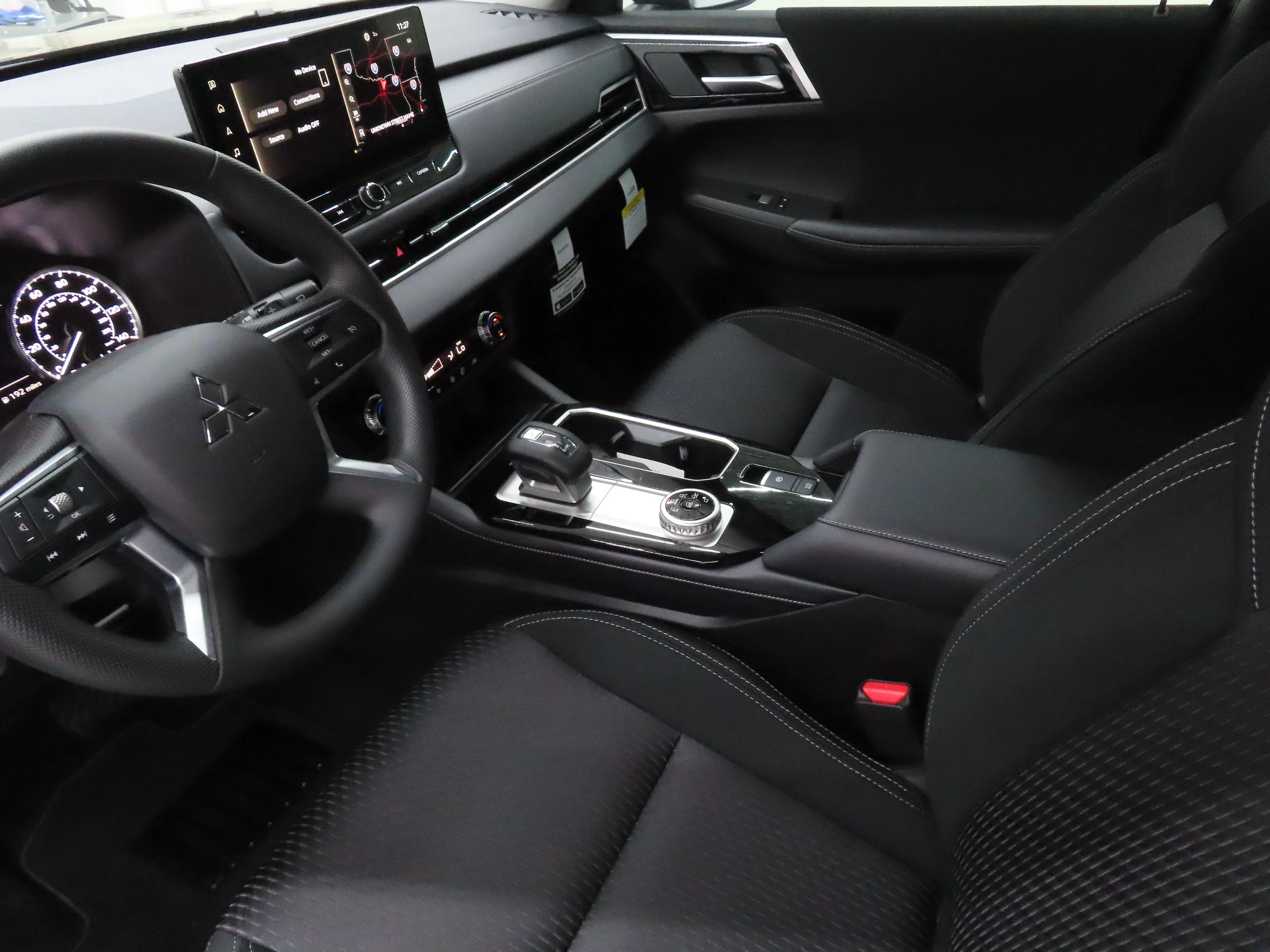 New 2026 Black Mitsubishi ES image 20