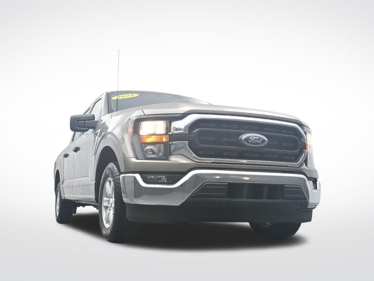 Used 2023 Gray Ford XLT image 30