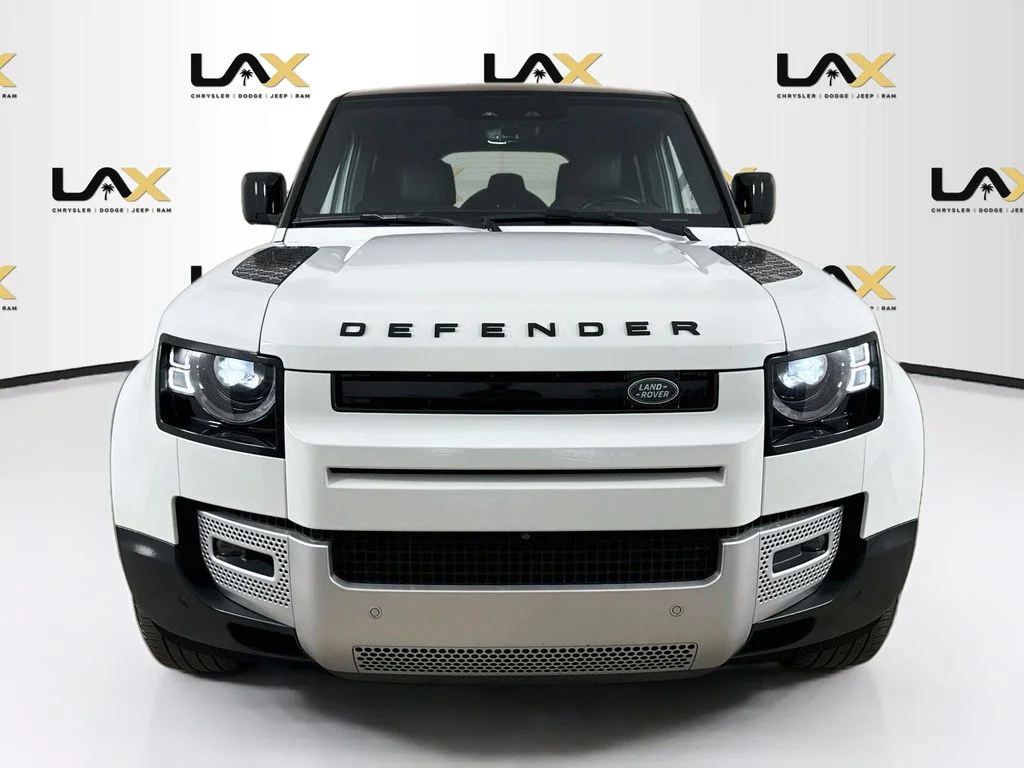 Used 2024 White Land Rover S image 2