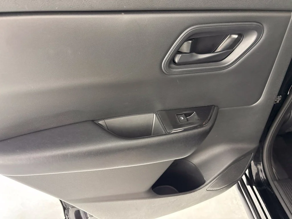 Used 2024 Black Nissan S image 21