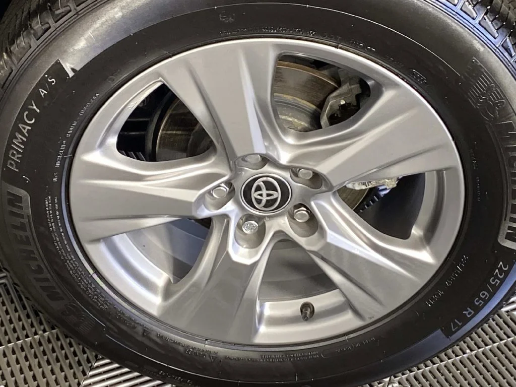 Used 2025 Magnetic Gray Metallic Toyota XLE image 27