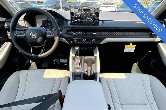 2025 Honda Accord SE - Photo 6