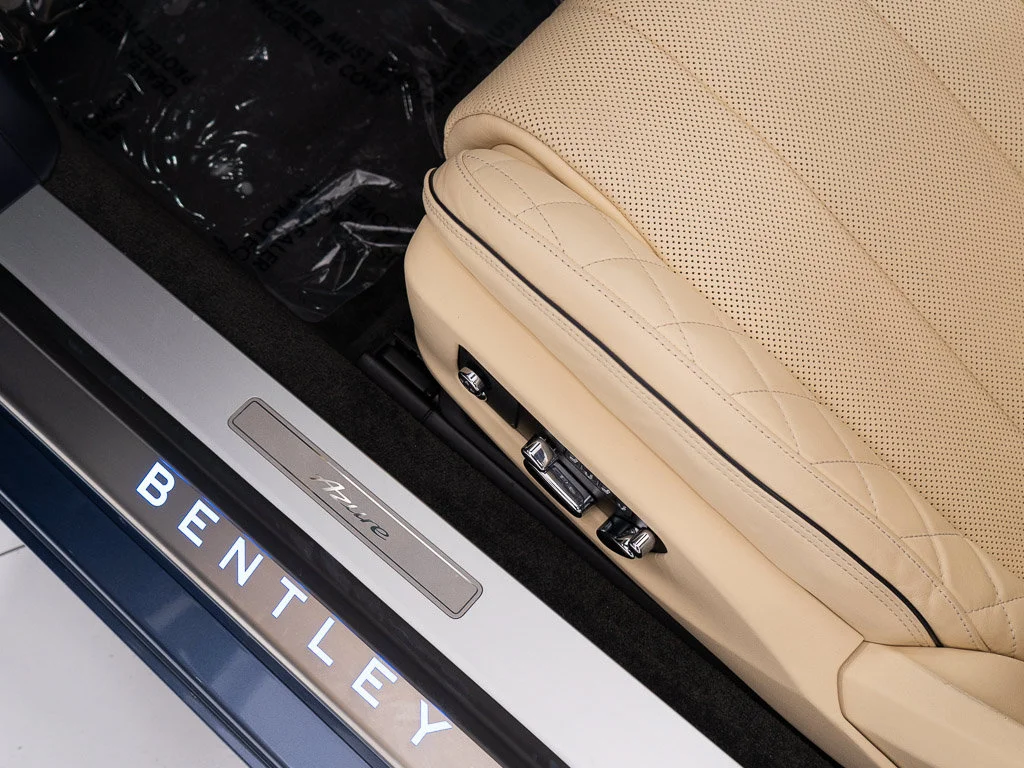 Certified Used 2023 Blue Crystal Bentley Azure Convertible image 20