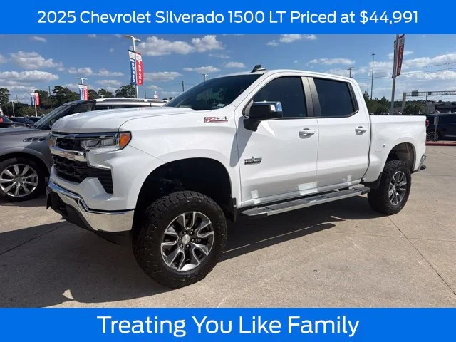 Used 2025 Summit White Chevrolet LT image 1