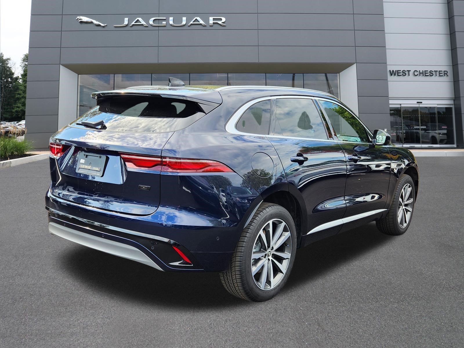 Used 2026 Portofino Blue Metallic Jaguar P250 R-Dynamic S image 4