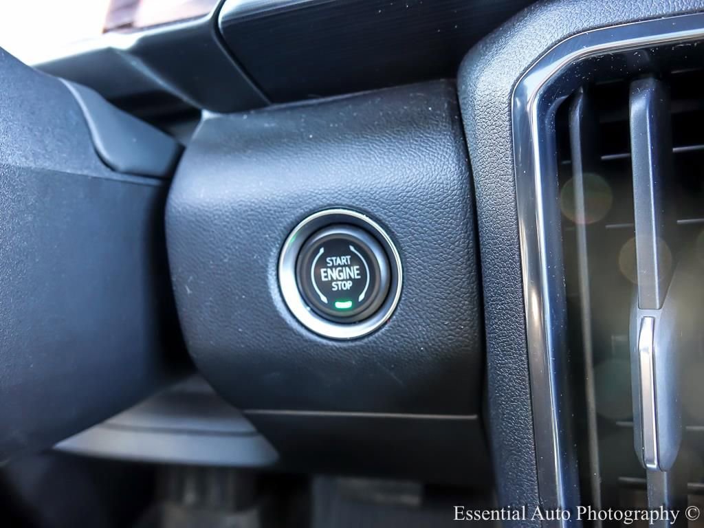 2024 GMC ACADIA - Image 17