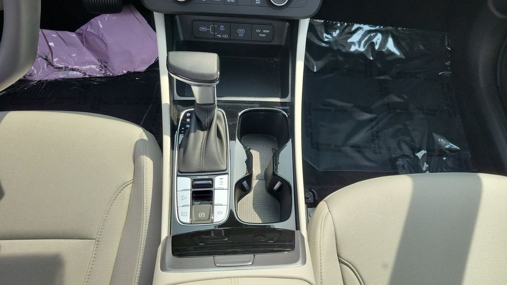 Certified Used 2025 Gray Hyundai SE image 18