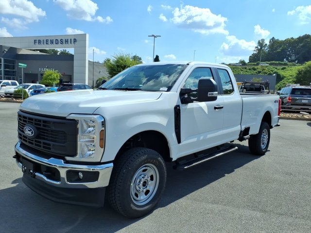 New 2027 White Ford XL image 2