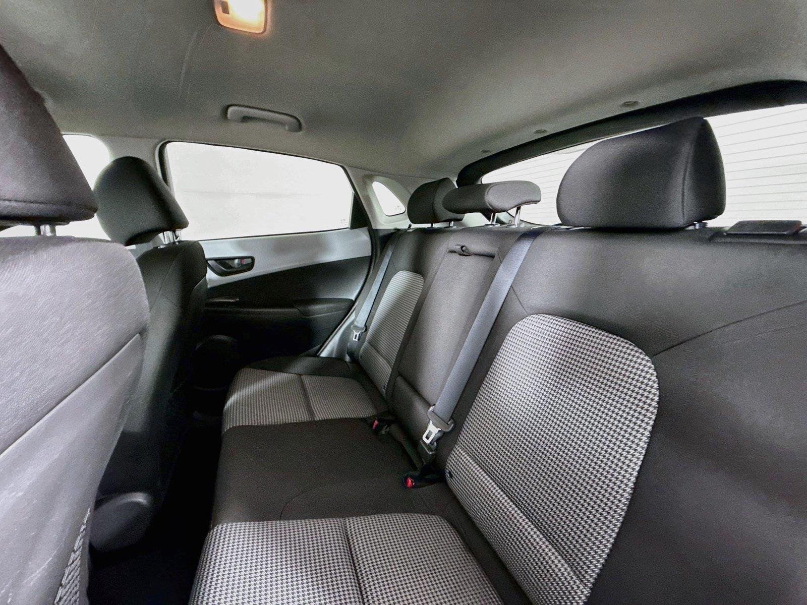 Used 2019 Chalk White Hyundai SEL image 28