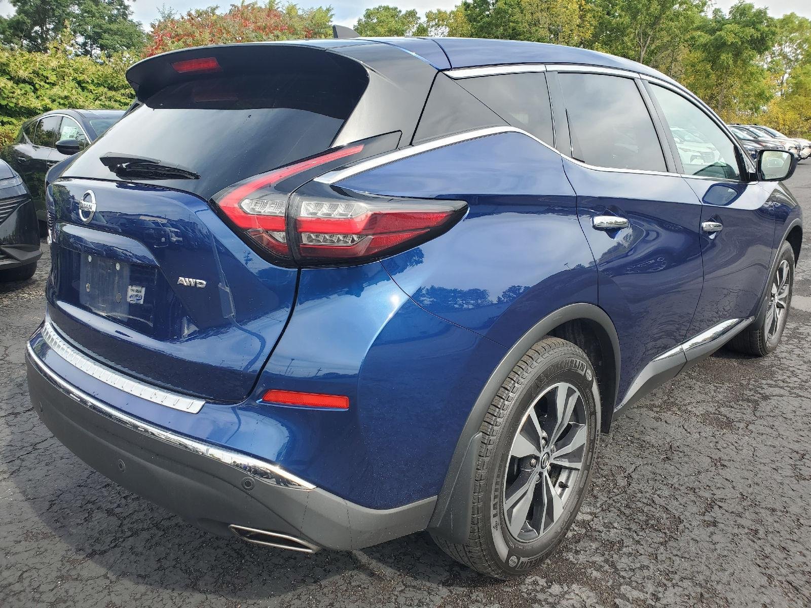 Used 2022 Deep Blue Pearl Nissan S image 2