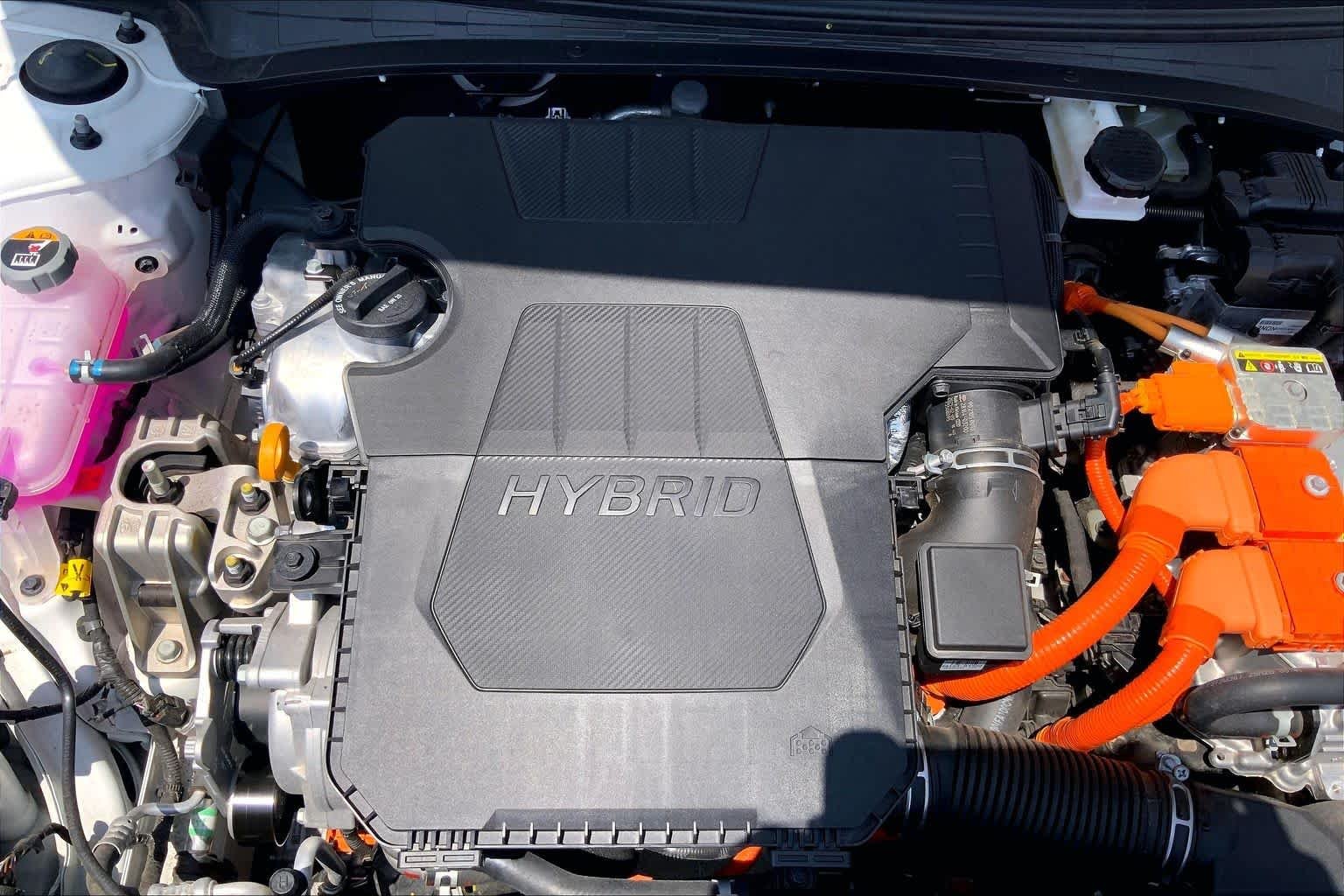 2025 Hyundai Elantra Blue - Photo 31