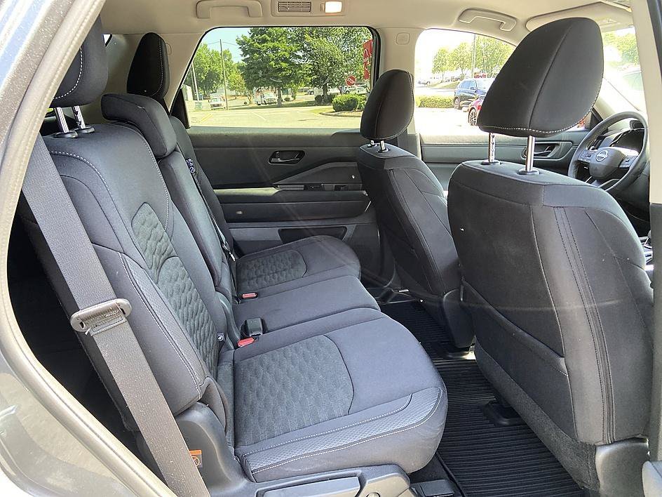 Certified Used 2026 Gun Metallic Nissan SV image 18