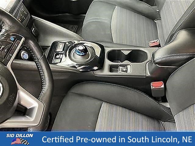 Used 2018 Scarlet Ember Nissan SV image 14