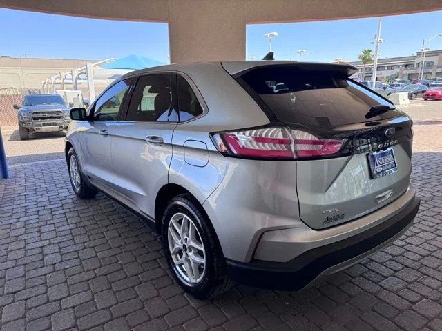 2024 Ford Edge SEL - Photo 5