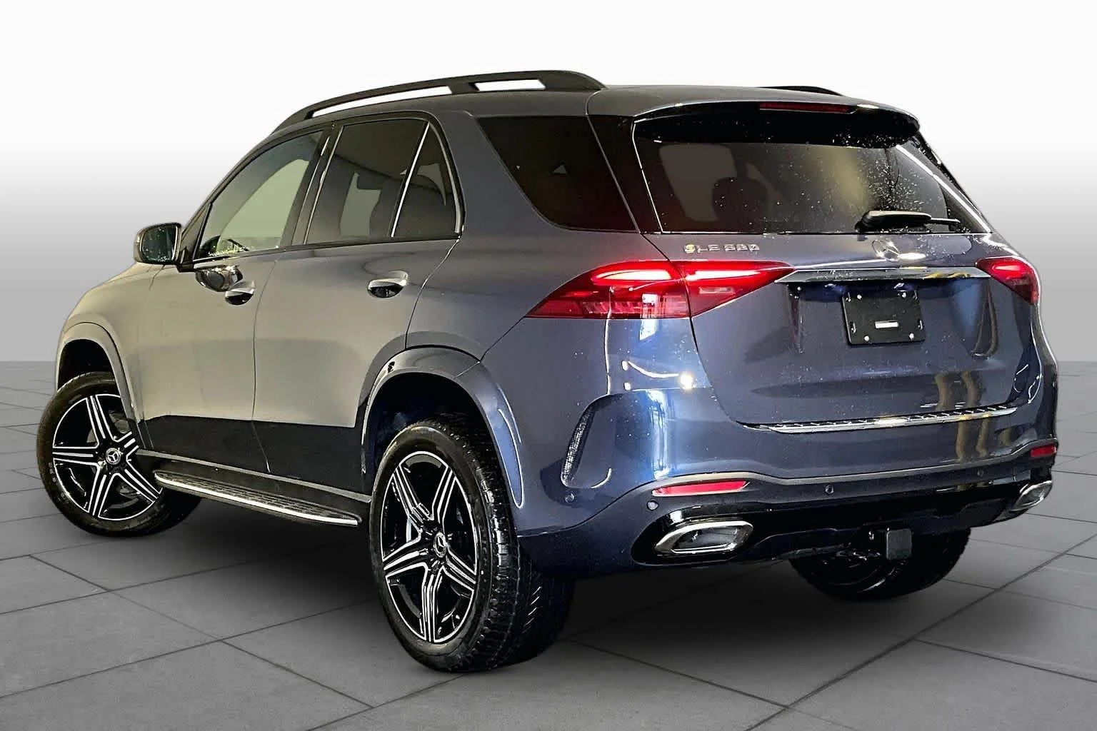 New 2026 Twilight Blue Metallic Mercedes-Benz GLE 580 image 3