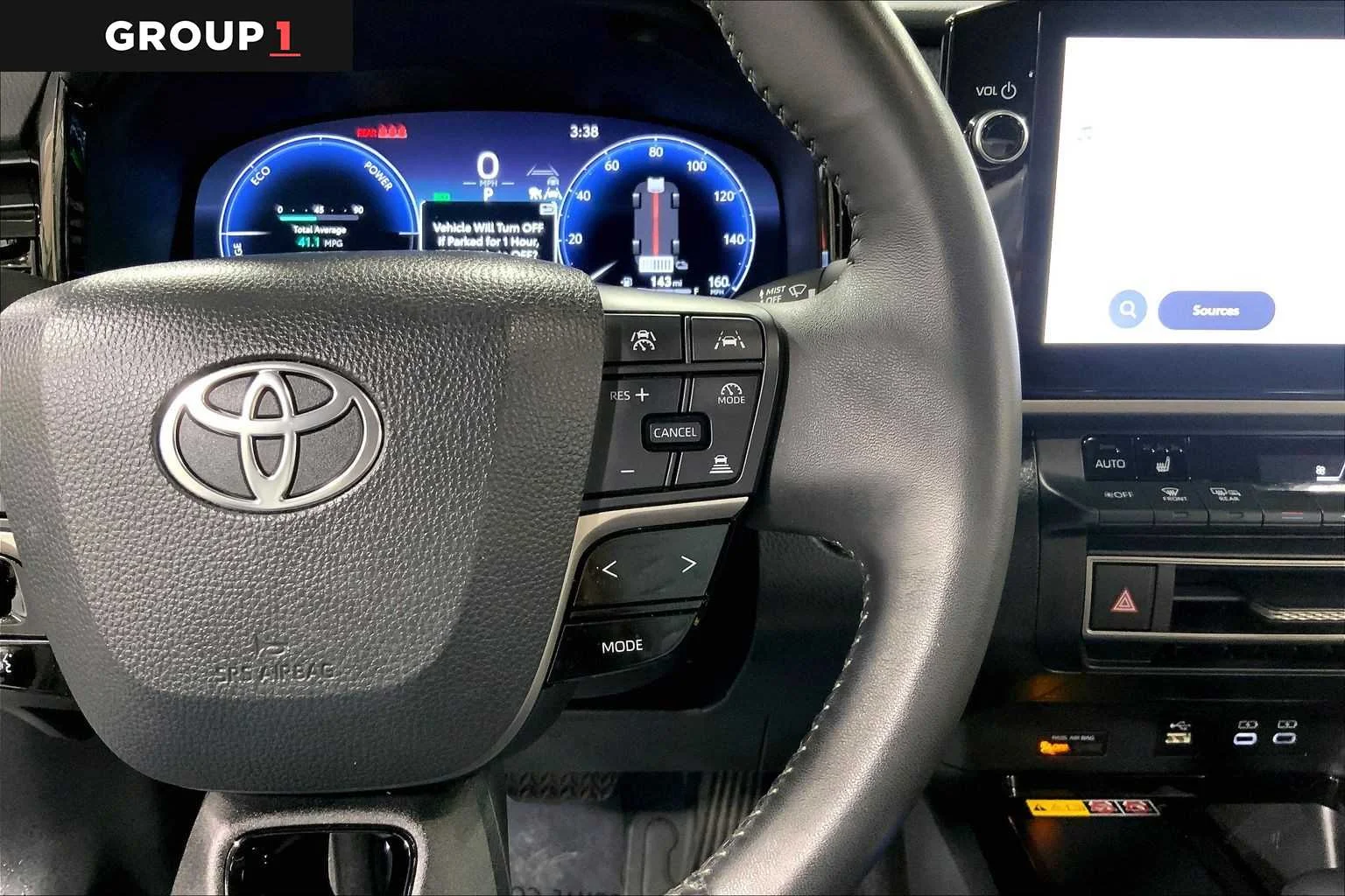 2025 Toyota Camry XLE - Photo 25
