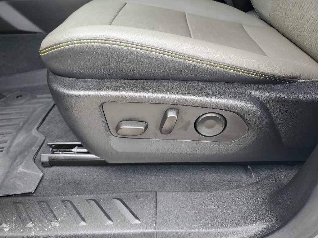 Used 2023 Gray Chevrolet ZR2 image 16