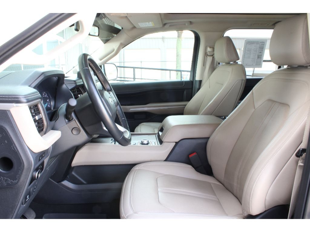 Used 2024 Oxford White Ford Limited image 5